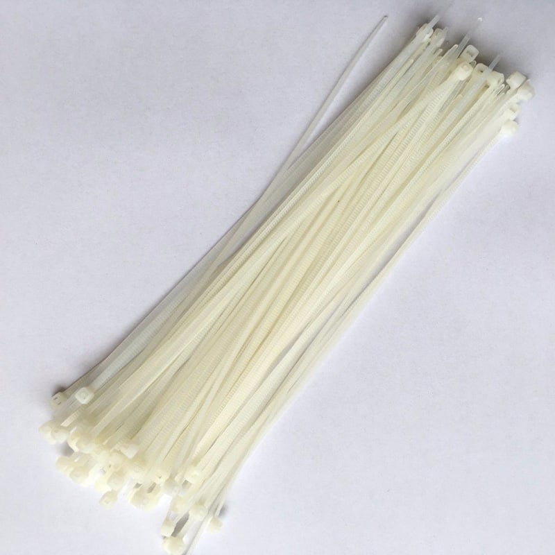 Cinghia autobloccante di plastica