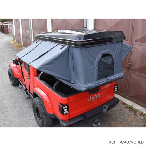 Hard Shell Roof Top Tent With Ladder
