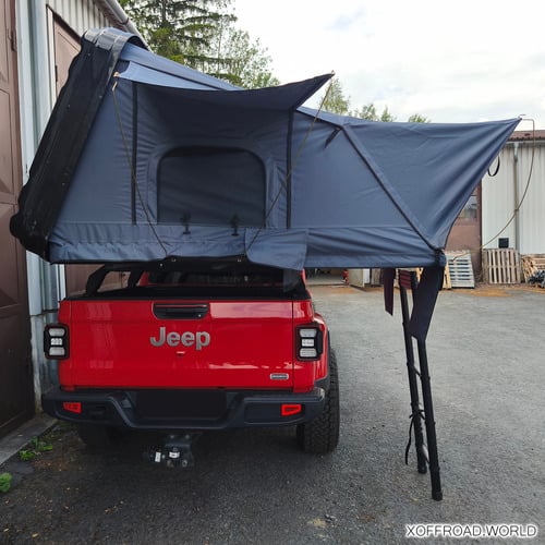 Hard Shell Roof Top Tent With Ladder