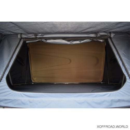 Hard Shell Roof Top Tent With Ladder