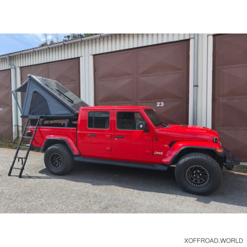 Hard Shell Roof Top Tent With Ladder
